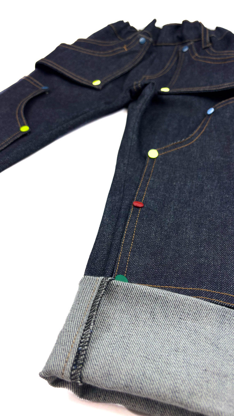 Pantalon enfant en jeans bleu – résistant, évolutif et réparable et 6 patchs iclus